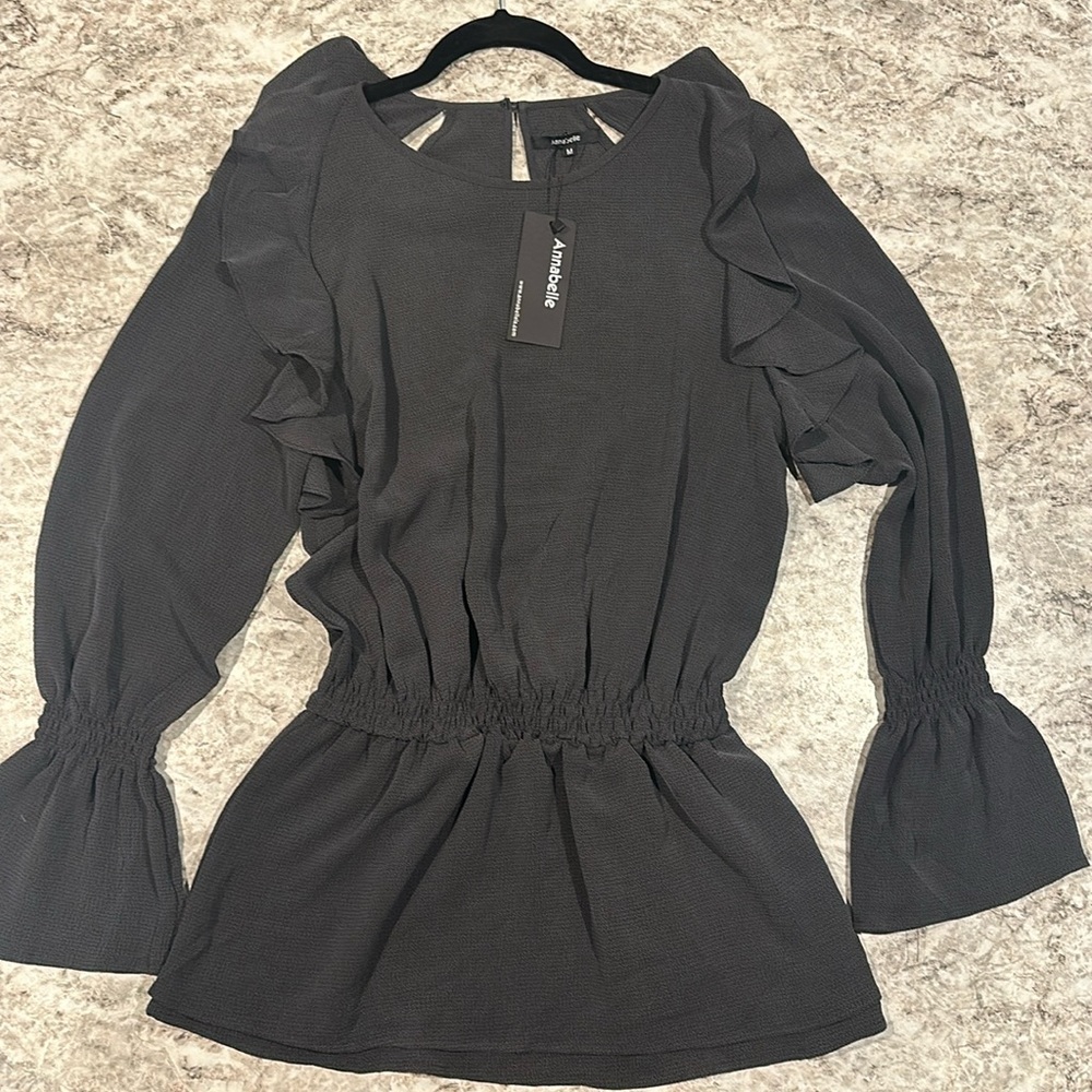 Annabelle grey blouse size M. NWT